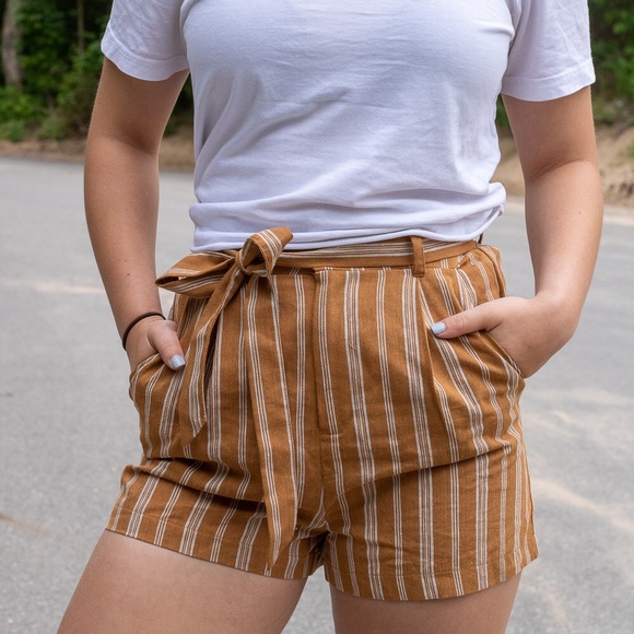 Stripped, high waisted tie bottoms - Picture 2 of 4